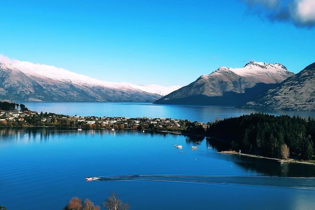 Lovely Apartment- Amazing Lake & Mountain Views Queenstown Exterior photo